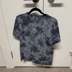 lululemon Blue Tie-Dye Short Sleeve Tee